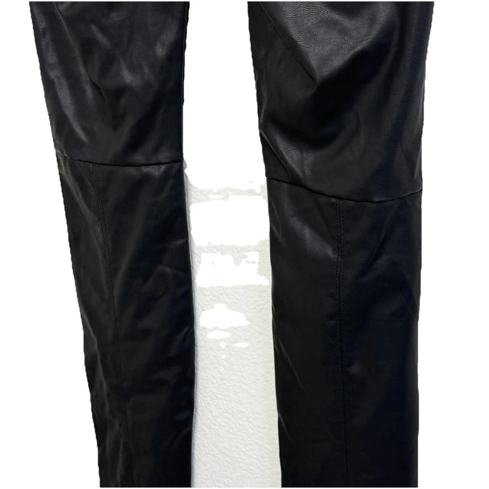 Blank NYC Black Faux Leather Pull‎ on Legging Size 29